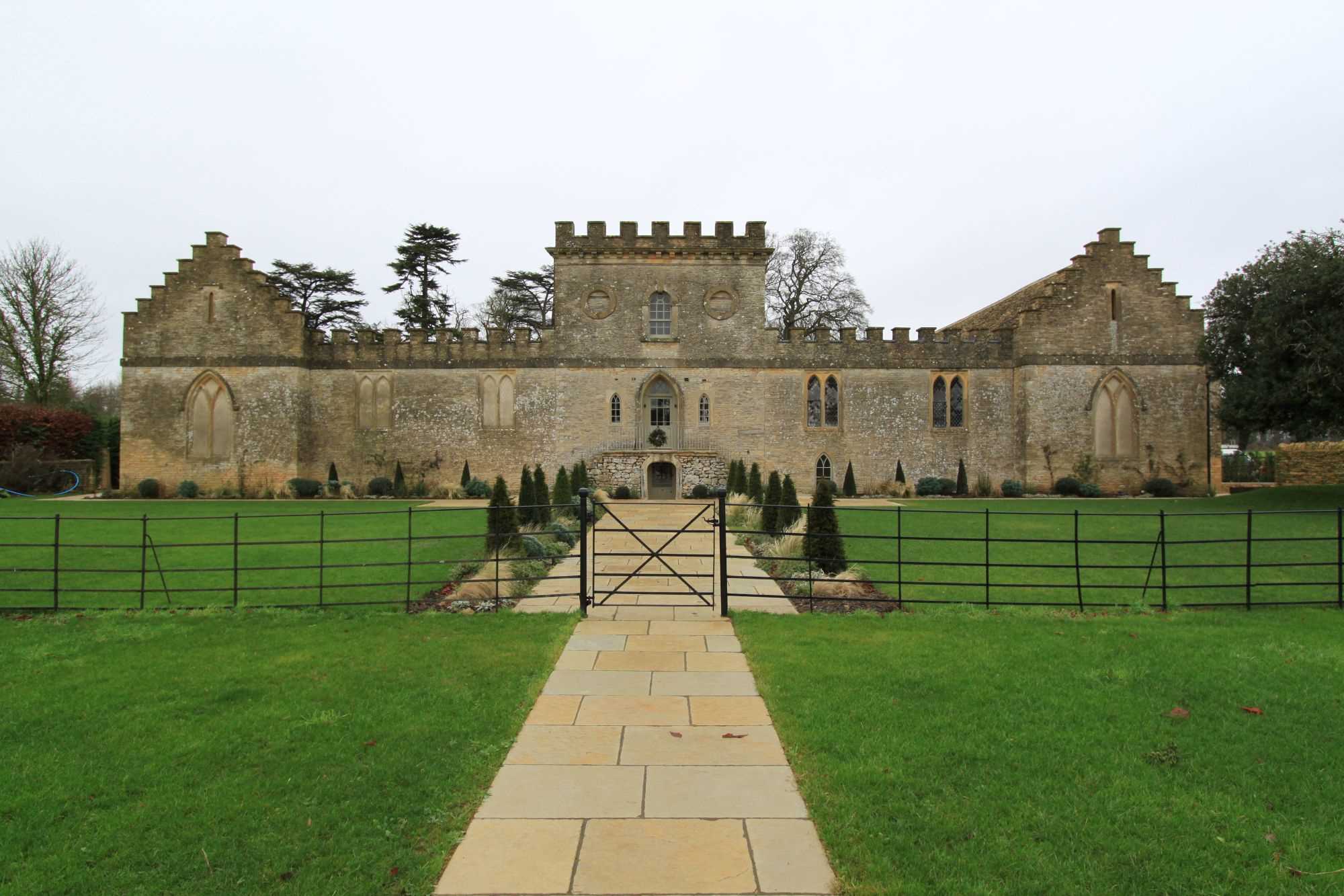 Cotswold Listed barn wedding venue designed by Sense Architects, Gloucestershire